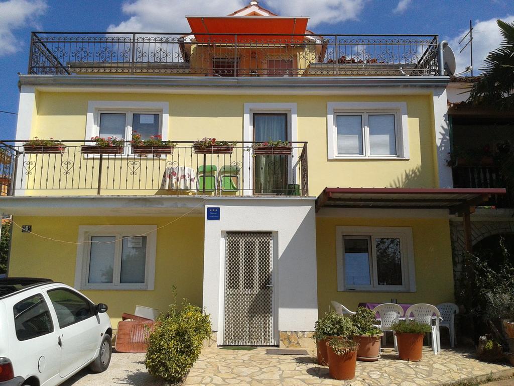 Apartments Zlata Πόρετς Δωμάτιο φωτογραφία
