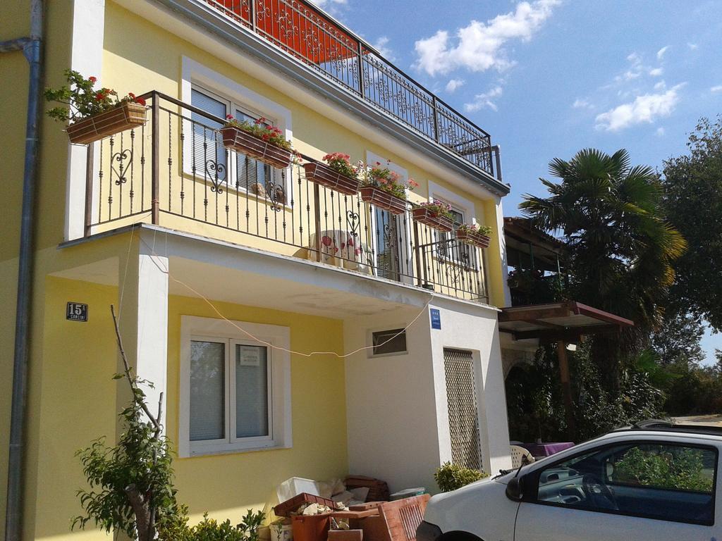 Apartments Zlata Πόρετς Εξωτερικό φωτογραφία